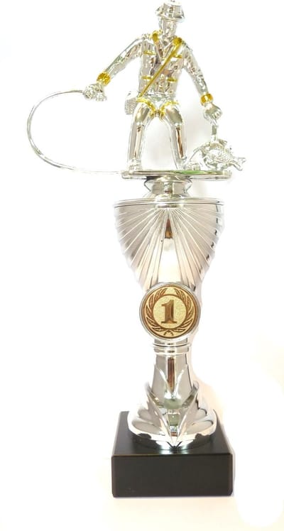 Vissersbeker 24 cm Nummer Een - Vistrofee Vissen Prijs Viswedstrijd Beker Trofee Wedstrijdvissen
