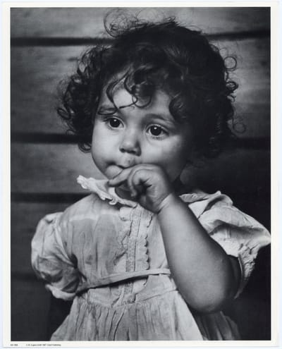Mini zwart-wit poster - Little Girl - Eugene Smith - 24x30 cm