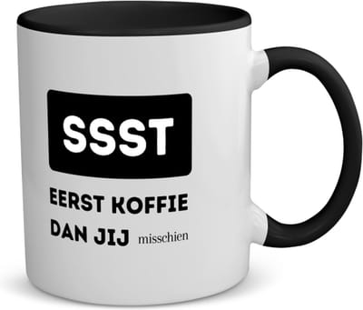 Akyol - ssst eerst koffie dan jij misschien koffiemok - theemok - zwart - Quotes - mensen die houden van quotes - koffie liefhebbers - quotes - verjaardagscadeau - verjaardag - cadeau - kado - geschenk - gift - 350 ML inhoud