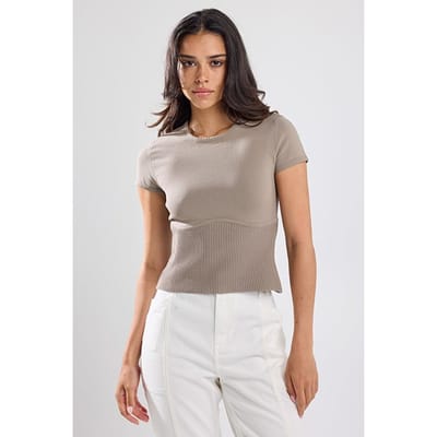 America Today Everly Taupe Size: XS | T-Shirts Outlet | Dames | Beige