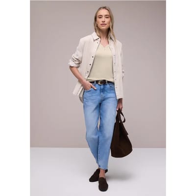 Shirt met knoopdetail