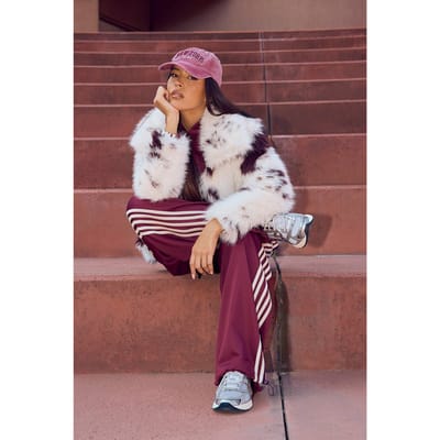 boohoo Dames Jogger met zijstreep, verstelbare manchetten en wijde pijpen | Bordeaux Rood | Maat: XS