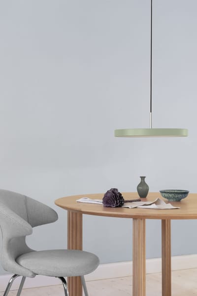 UMAGE LED hanglamp Asteria Medium lichtgroen/messing Ø 43 cm