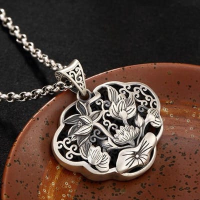 Origineel Designer Vakmanschap Om Een Retro Lotus Wishful Lange Ketting Hanger Bedel Dame Sieraden Te Creëren brown