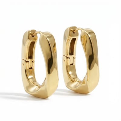 Lundholm Luxe Oorbellen Dames Verguld – Premium Stainless Steel Jewellery Gouden Oorringen – Geometrisch Design Chunky Oorbellen – My Kopenhagen Serie – Luxe Cadeau voor Haar Cadeau voor Vriendin – Inclusief Luxe Geschenkverpakking
