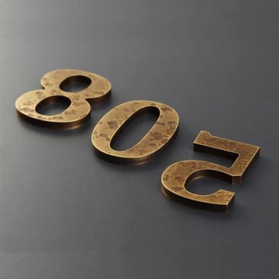 Deurnummers, voordeurnummer, 6 cm puur koperen hamertextuurpatroon cijfers, vintage metalen driedimensionale cijfers huisnummer for hotelslaapzaal, 1 stuks (kleur: 1) (Color : 7)