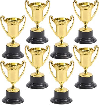 Mini Gouden Trophées Set van 10 - Winnaarsprijs voor Feestjes, Beloningen en Wedstrijden voor Kinderen en Volwassenen