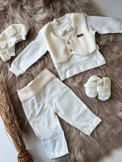 4 delige set- Baby pak - jongenskostuum baby -dooppakje- doopschoentjes-kraamcadeau-new born-bruiloft-fotoshoot-babyshower-doopsel-maat 56/62 vanaf geboorte tem 3 maanden- katoen-crème kleur