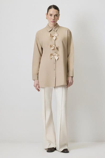 Touché Privé - Overhemd met strikdetail - Beige - Dames