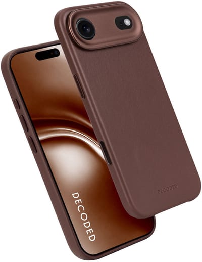 DECODED Leren Hoesje voor iPhone 17 Air - Premium ECCO Leer - Geschikt voor MagSafe - 1,2 Meter Valbescherming - Camerabescherming - Krasbestendig - Metalen Knoppen - Bruin