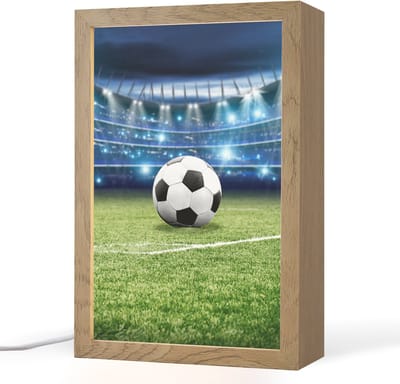 Nachtlampje 20x30 cm - Kinder lampje - Voetbal - Stadion - Bal - Jongens - Tafellamp kinderkamer - Slaapkamer lamp - Bedlamp kinderen - Kinderlampje stopcontact - Wandlamp babykamer - Nachtlampjes