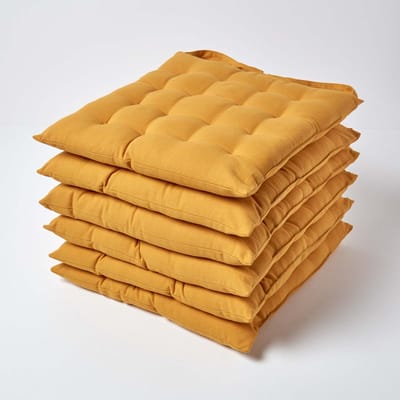 Homescapes stoelkussens – set van 6 zitkussens – katoen – 40x40 cm – mosterdgeel – met lint – voor eetkamer & buitengebruik