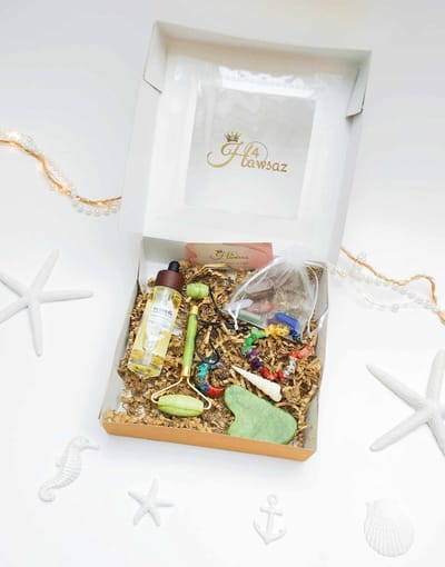 Geschenkset 12 stuks - Edelstenen collectie - Geschenkset met Edelstenen - verjaardag cadeau - Huidproducten - beterschap - energie - Geluk box - Huidverzorging - Serum - Massage - Gezichtsroller - Geschenksets