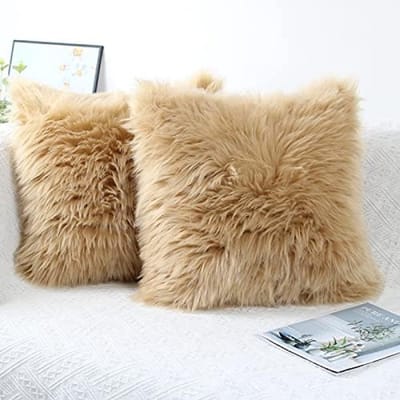 PolkaHome 2 Stuks Zachte Sierkussenhoezen Kunstbont Kussenhoes Lang Haar Imitatiebont Bankkussen Knuffelkussen 40 x 40 cm - Beige
