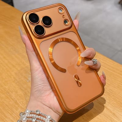 Luxe matte, doorschijnende magnetische hoes voor iPhone 17 Pro Max, 17 Pro en 17 Air, geschikt voor MagSafe draadloos opladen en als camerabescherming. iPhone17 brown