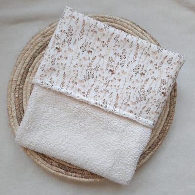 Wiegdeken teddystof naturel - droogbloemen - 70x100 cm - Handgemaakt - Handmade