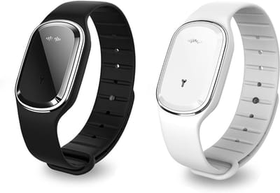 Ultrasoon Anti-Muggen Armband met USB-Opladen voor Outdoor Activiteiten - Draagbaar, Kamperen, Wandelen (Zwart en Wit)