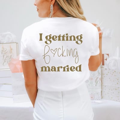 Vrijgezellenfeest shirt voor dames-I getting fucking married-Wit-Maat S