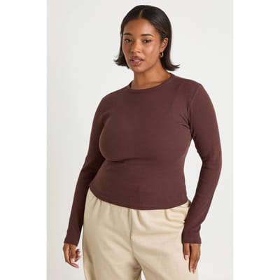 boohoo Dames Plus Basic geribbelde lange mouwen aansluitende longline-top | Chocoladebruin | Maat: 44