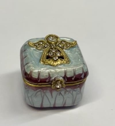 Doosje Engel paars/ goud 3,5x3x3,3cm