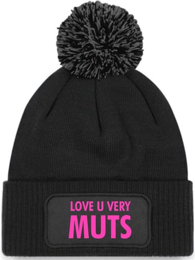 Love u very muts wintermuts zwart pompoen | fluor roze - soBAD. | Wintersport | Après ski verkleedkleren | Unisex | Heren en Dames Beanie