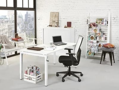 4 poots slinger verstelbaar bureau zit/zit Kubus breed 140CM diep 80CM bladkleur Robson Eiken framekleur Wit (RAL9010)