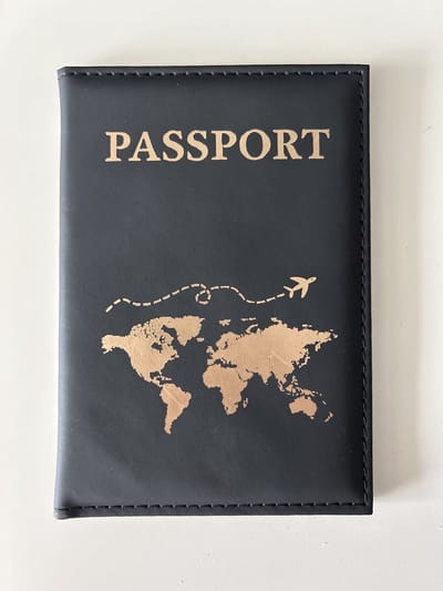 Paspoort hoesje zwart - reizen - vakantie - landen - vliegtuig