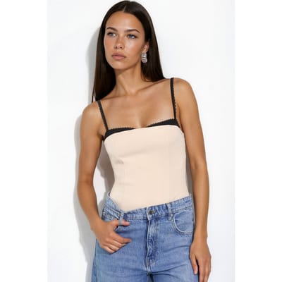 Contrast Gedetailleerde Top