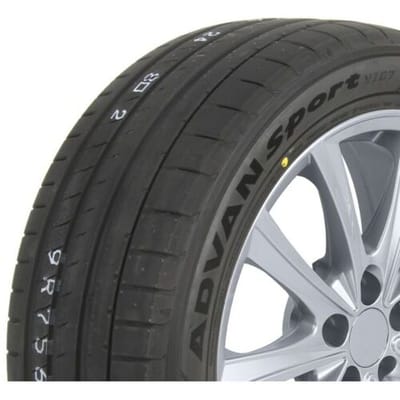 Zomerbanden YOKOHAMA Advan Sport V107 325/35R23 XL 115Y