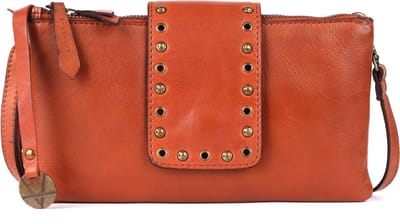 9,5 inch Boho Crossbody Slingtas van Echt Italiaans Leer met Studs – Stijlvol, Duurzaam & Perfect voor Dagelijks Gebruik voor Dames
