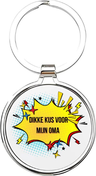 Akyol - Dikke kus voor oma Sleutelhanger - oma - De liefste oma - Oma sleutelhanger - grootmoeder sleutelhanger - Sleutelhanger voor oma - Familie sleutelhanger - verjaardagscadeautje - cadeau voor oma - grandmother - Bebbe - 4 x 7,5 CM