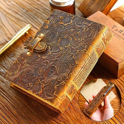 Vintage Embossed Echt Leren Notitieboek met Pennenhouder, 400 Bladzijdes, Ideaal voor Reizen en Zakelijk Gebruik, Perfect voor Schetsen en Aantekeningen