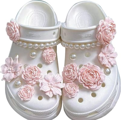 Prachtige 17-delige Schoen Charms Set, Verwijderbare Roze Bloem Clog Charms voor Dames en Meisjes, Perfect als Verjaardag en Kerstcadeau