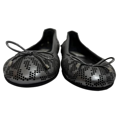 Jimmy Choo Perforated Ballerina's in Metallic Zilver Leer