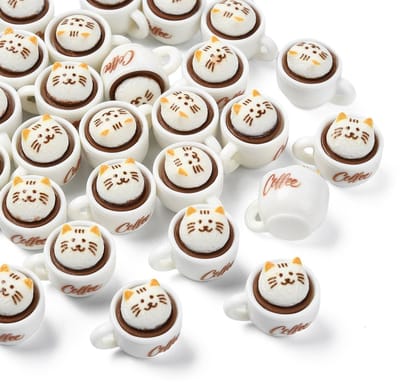 Dailygoods- Koffiekopje Set van 30 - Miniatuur Koffiekopjes - Hars Beeldjes - Schattige Kat Vorm - Lichtgewicht en Stevig - 17,5 mm x 23 mm x 19 mm