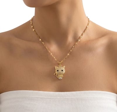 Goudkleurige ketting voor dames met kat hanger en strass