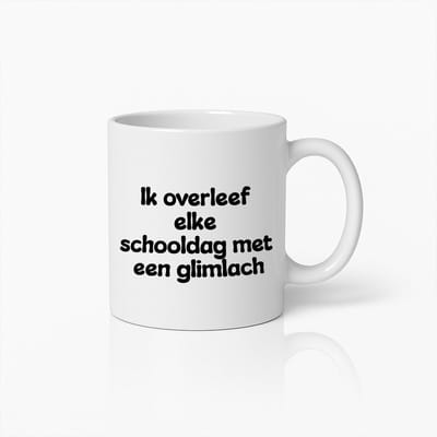 Ik Overleef Elke Schooldag Met Een Glimlach" Grappige en Inspirerende Mok voor Leraren en Onderwijzers