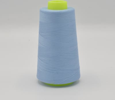 Overlock Garen per 4 stuks -  3000 Yards (2742 meter) per stuk - In 36 kleuren leverbaar - Babyblauw