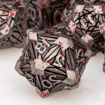 Metalen Dobbelstenen Set - RPG Dobbelstenen - Rollenspel Spelen - Metalen Kristal Kristallen - 7 Stuks - Bloedspatten