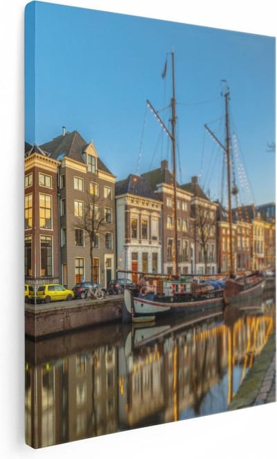 Artaza Canvas Schilderij Zeilboot - 30x40 cm - Klein - Wanddecoratie Grachten Groningen - Muurdecoratie Stad - Kamer Accessoires Boot