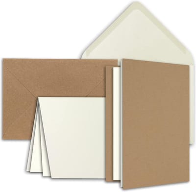Kaartenpakket 50 dubbele kaarten en enveloppen natuurlijk wit kraftpapier - inclusief 50 inlegbladen - geschenkdoos.
