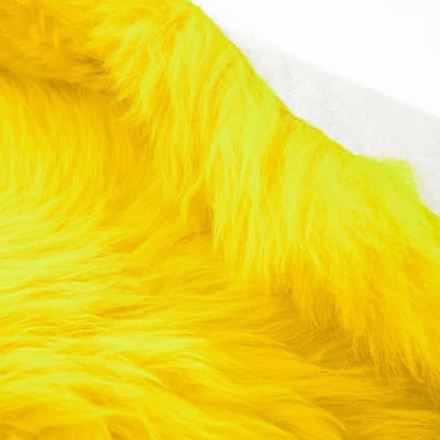 Texels schapenvacht XL geel – echt & natuurlijk – stoel, bank of vloerkleedeen echte Skéépe vacht