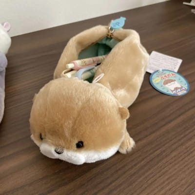 Schattige Cartoon Otter Pluche Pop Potloodhouder Schattige Dierlijke Pop Speelgoed Opbergruimte Zacht Schattig Helend Decompressie Schrijfwaren Tas beige