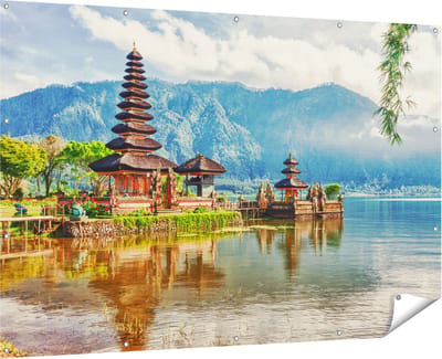 Gards Tuinposter Pura Tempel in Bali op het meer Beratan - 180x120 cm - Tuindoek - Tuindecoratie - Wanddecoratie buiten - Tuinschilderij