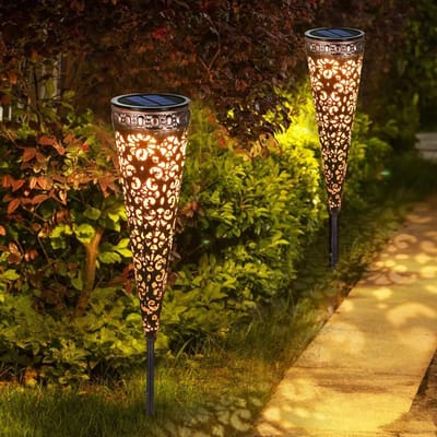 Solar Tuinverlichting van Metaal - Waterdichte Buitenverlichting voor Tuin en Patio met Warm Witte LED's, Ideaal voor Kerst en Tuinpad