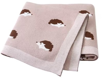 IL BAMBINI bruin/roze babydeken met egeltjes - 100% katoen extra zacht 100x80cm - Pluisvrije deken - babydekentjes voor wieg of ledikant - kraamcadeau