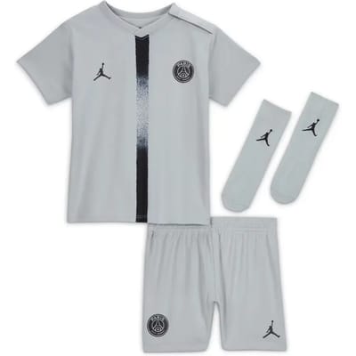 psg 2022/23 outdoor baby kit
