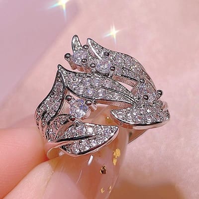 Huitan Luxe Trendy Blad Design Ring voor Vrouwen Volledig Pavé Bling CZ Steen Nieuw Ontworpen Bruids Trouwringen Party Sieraden 6 gray