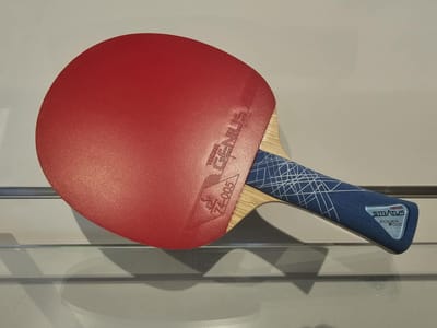 Tibhar Competitiebat Off- Stratus Powerwood Off- FL + Tibhar Genius 2.0 Rood + Zwart