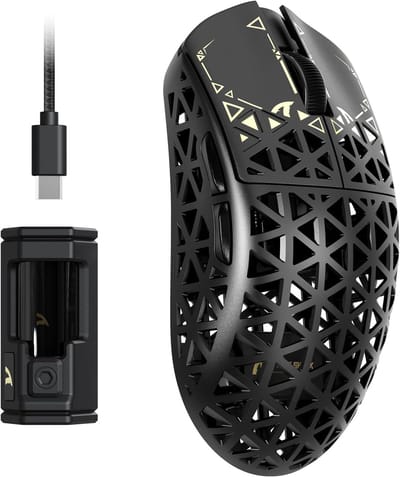 ATTACK SHARK R5 Ultra - Gamingmuis - Koolstofvezel Behuizing - 39g Ultralicht - HyperSpeed Draadloos - 2.4G / Bluetooth / USB-C Bedraad - PAW3950MAX Sensor - 8000Hz Pollingsnelheid - 42.000 DPI - Windows & Mac - Zwart